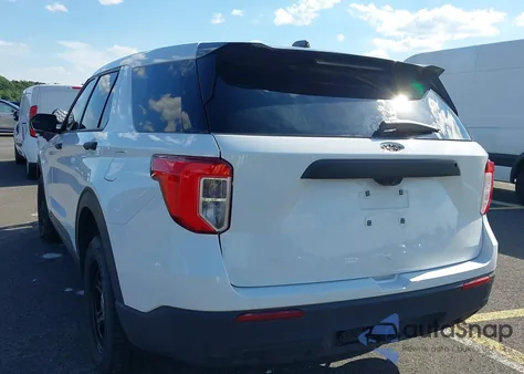 2023 Ford Police Interceptor z USA, uszkodzony, nr VIN 1FM5K8AB8PGB74278